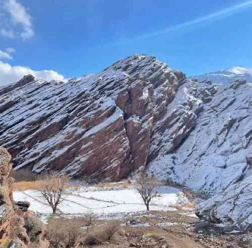  بگو برام از هوایِ خونه نگو سرما سوزه باز بگو برام از آسمونش
